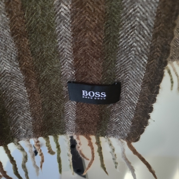 Hugo Boss Scarf  One Size Brown - Picture 4 of 5